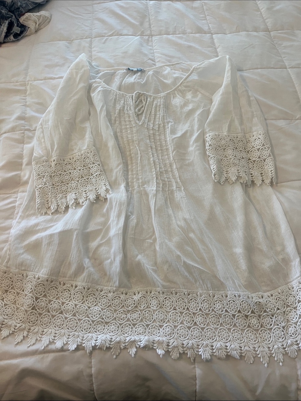 LAST CHANCE! blue island White Crochet-Trim Swim Coverup